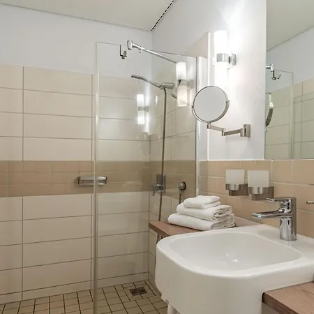 Zwergtaucher - Mit Balkon, Seeblick&freizeitangeboten Am Apartment