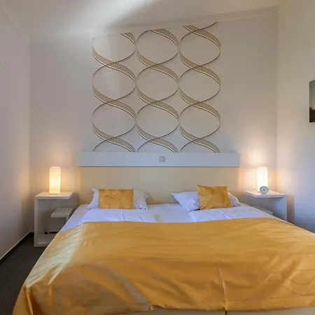 Zwergtaucher - Mit Balkon, Seeblick&freizeitangeboten Am * Jabel